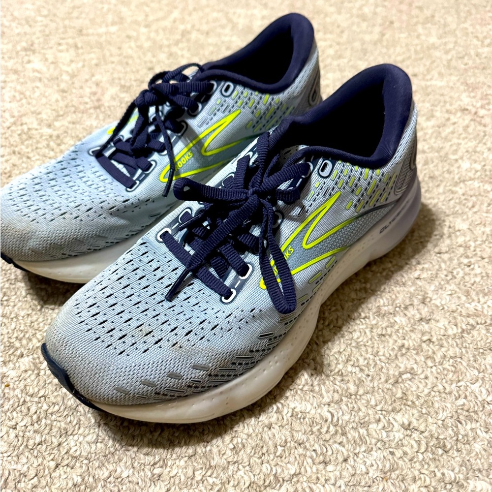 Brooks Glycerin women’s 7.5 like new
